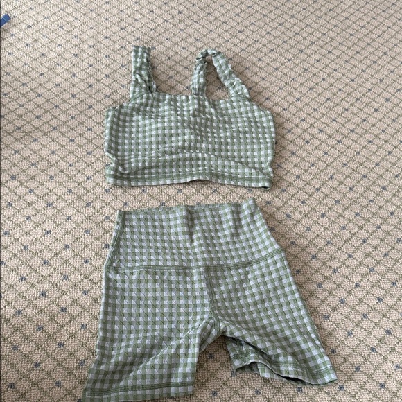 SET Active Tops - Aerie Green and White Checkered Activewear Set